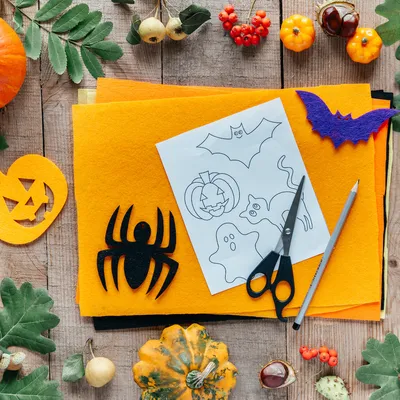 100均でハロウィンを飾ろう!玄関飾りや仮装に使えるアクセも