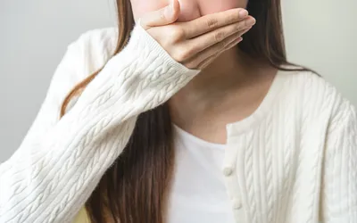 妊娠中のつわりで葉酸サプリを吐いても大丈夫?食事・摂取の際の工夫も解説