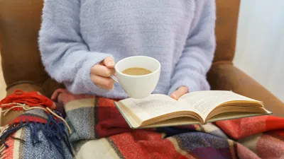 えづくだけのつわりがつらい!妊娠中に吐き気があるのに吐けない原因や対処法を解説