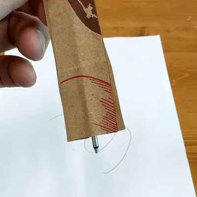 紙袋でお気に入りの本をおしゃれに持ち歩こう