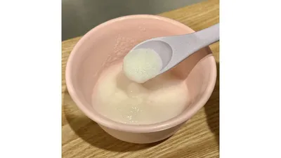 フレークにお湯を注いで混ぜるだけ。なめらかな野菜ペーストになりました