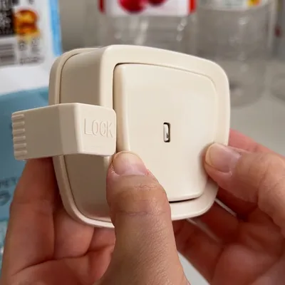 冷蔵庫に貼れるから迷子にならない