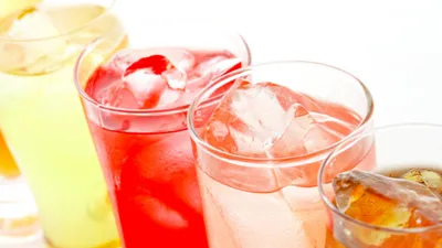 妊娠中に飲んでもいい・NGな飲み物は?水分補給の重要性やおすすめ商品を紹介!