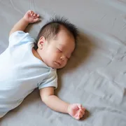 【生後8ヶ月】「寝ない」赤ちゃんの特徴と生活リズムの整え方