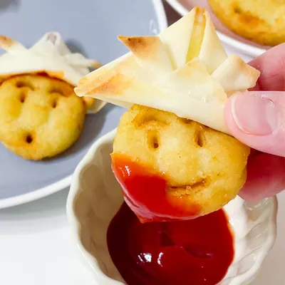 こどもの日に作ってみよう!かぶとポテト春巻き