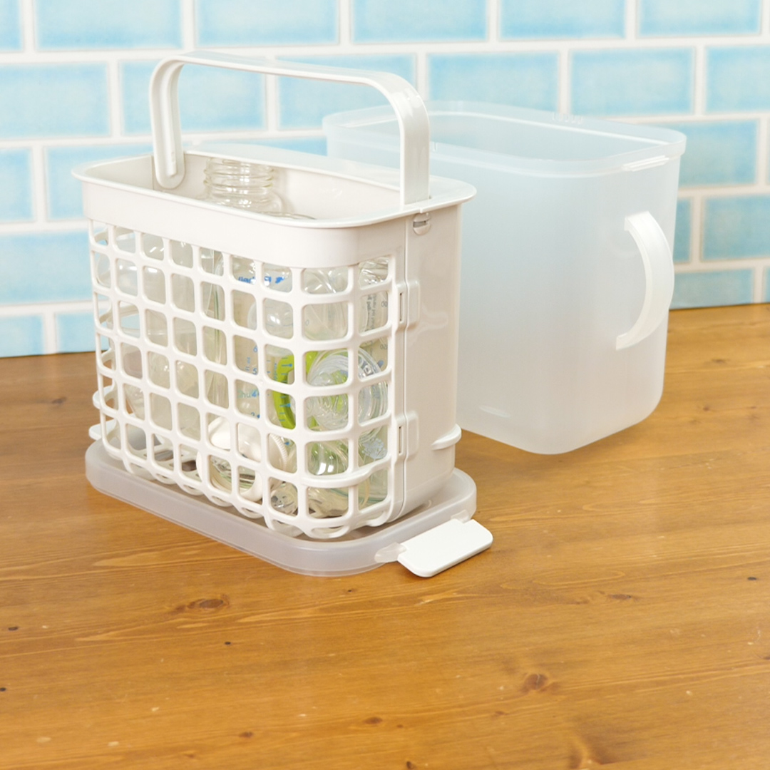 薬液・電子レンジ アカチャンホンポの消毒もできる哺乳瓶ケース | トモニテ