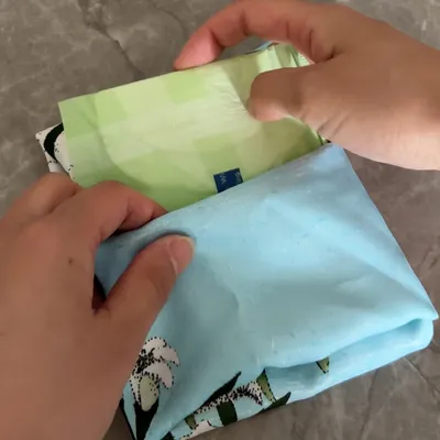 折るだけポーチで見せたくない物も隠せる