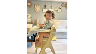 買ってよかった!食べこぼしストレス激減の“テーブルクロス一体型エプロン”