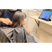 ワンコインでおつりが来る！代官山のキッズカットサロン体験｜年齢×100円