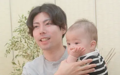 パパと子