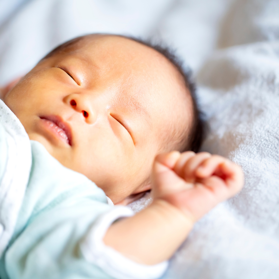 新生児 ずっと 寝 てる