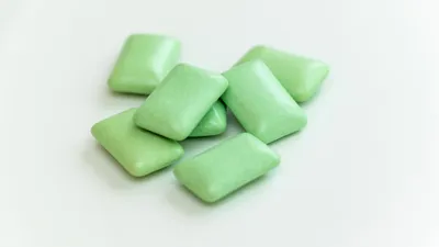 ガムはつわりに効くって本当?おすすめ商品と食べるときの注意点を解説【管理栄養士監修】