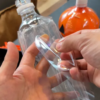 ペットボトルと100均アイテムで作れる光る提灯