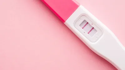 着床出血後すぐに妊娠検査薬を使うとフライングになる?陽性になる時期や検査のタイミングも解説