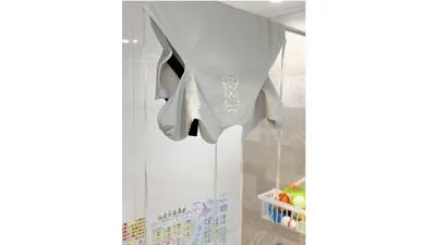 買ってよかった!食べこぼしストレス激減の“テーブルクロス一体型エプロン”