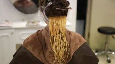 妊娠中にブリーチしても大丈夫!やるときは美容室がおすすめ