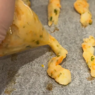見た目もそっくり!赤ちゃん用のじゃがスナック
