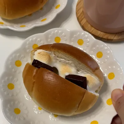 コーヒータイムに！チョコとマシュマロのスモア風アレンジ