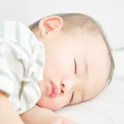 【生後6ヶ月】赤ちゃんが寝ないのはなぜ？よくある原因と今日からできる対策