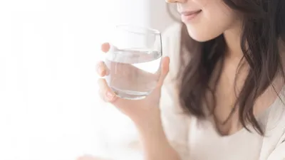 つわり中ポカリスエットしか飲めないけど大丈夫?効果や飲む際の注意点を解説!【管理栄養士監修】