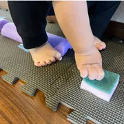 0〜1歳必見！　おうちでできる簡単「感覚遊び」