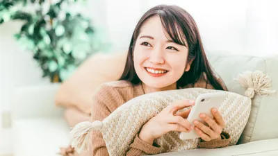 妊娠初期に鼻水が出るのは普通?症状の原因と対処法、風邪との見分け方も解説