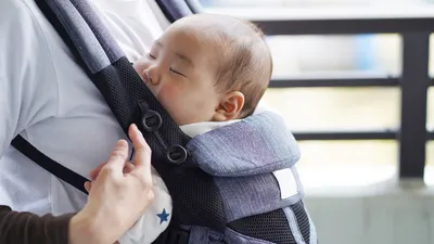 抱っこ紐に水通しは必要?メリットはあるの?やり方や注意点を解説!