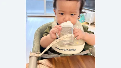 もう拾わなくていいよ！万能おもちゃホルダーが育児を楽にする