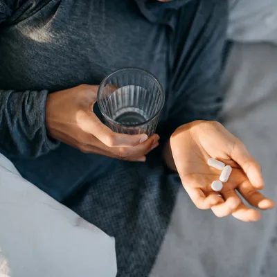 つわりが辛いとき、薬を飲んでもいいの?