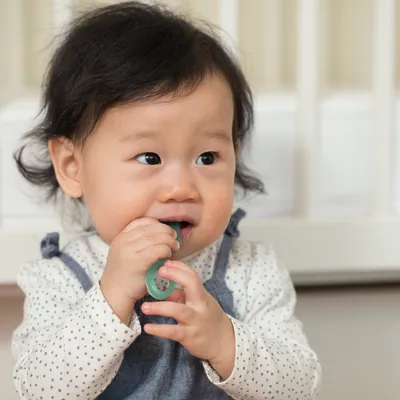 夜間授乳で虫歯になるの?夜間授乳後のケアについて