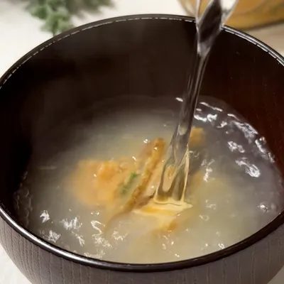 丸めない味噌玉で時短!具だくさん味噌汁の作り方