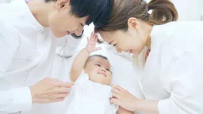 【生後3ヶ月】睡眠時間の目安・昼夜のリズム・整え方を解説