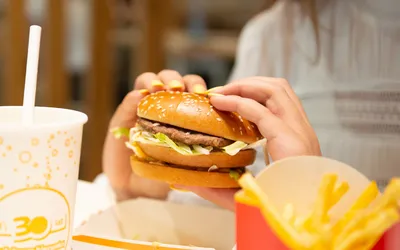 妊婦はマックを食べてもいい？妊娠中にマックを食べるときの注意点やメリットについて解説