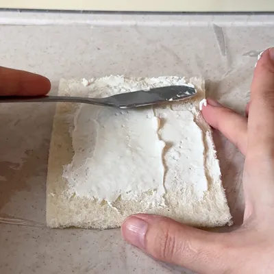 薄く伸ばして巻くだけの簡単レシピ