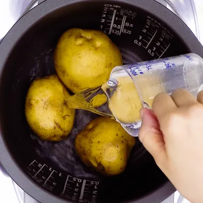 炊飯器で簡単!失敗知らずのほくほくじゃがバター