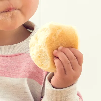 【管理栄養士監修】離乳食のパンはいつから?おすすめはどんなパン?