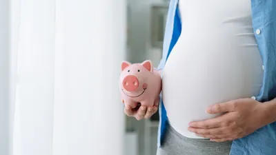 【医師監修】着床前診断の費用はどのくらい?保険適用の有無や助成金についても解説