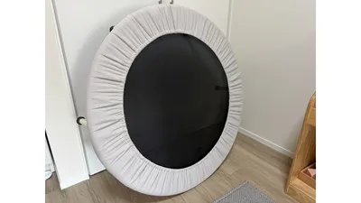 自立するので使わないときは立てて収納できる