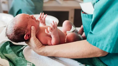妊婦がトキソプラズマ症に感染すると胎児に影響する？検査の内容・予防策・対処法も解説