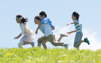 子どもの睡眠不足が発達に与える影響とは？家庭でできる対策と注意点