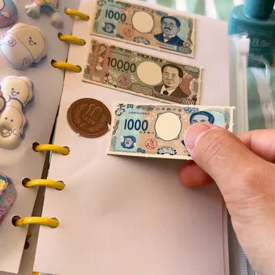 普通の紙もシールに変えられる便利な使い方