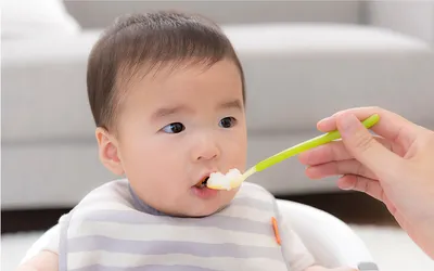 【生後5ヶ月】睡眠時間の目安・昼夜のリズム・整え方を解説