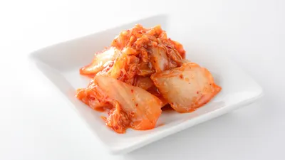 キムチはつわり中に食べても大丈夫?食べたくなる理由やおすすめレシピを紹介!【管理栄養士監修】