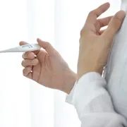 【医師監修】妊娠した時の高温期の特徴は？基礎体温がずっと高い場合の対応も解説