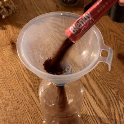 振るだけで簡単!ペットボトルで作るダルゴナ風ドリンク