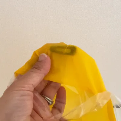 髪に留めるだけでズレにくい
