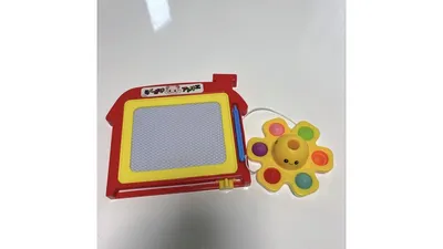 お出かけのときだけ登場させている、バッグに入るサイズの小さなおもちゃです
