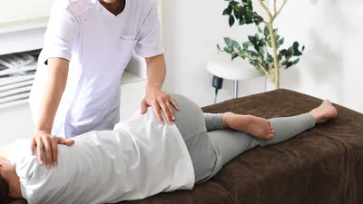 妊活中に整体に行ってもいい？不妊への効果や適切なタイミングも解説