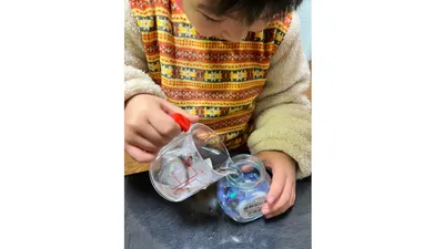 おうち時間にぴったり!!~100均の材料で手作りスノードーム~