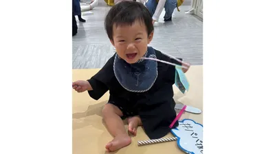 「真冬の神アイテム！ベビーカーにも使える“あったかフットマフ”で寒さ知らず」